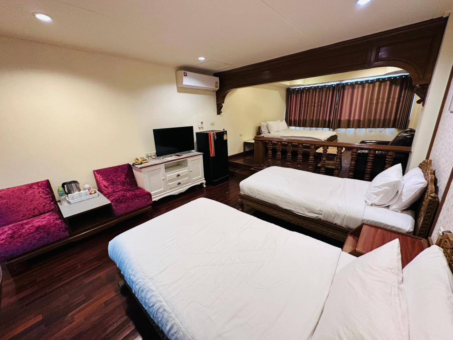 Prince Hotel Chiang Mai — Photos 3
